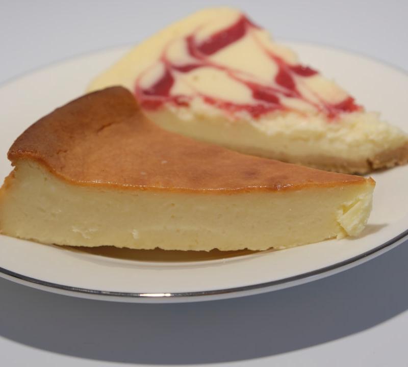 5-Min Burnt Basque Cheesecake with Strawberry