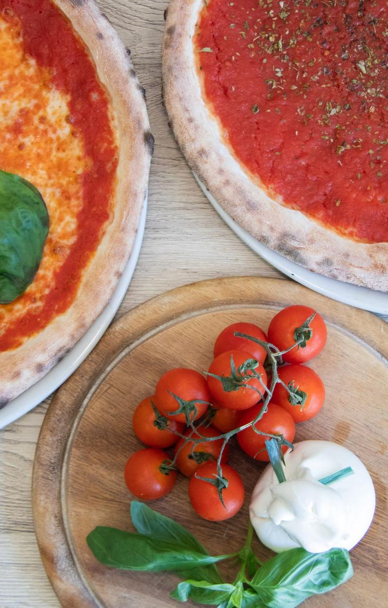 Burrata & Tomato Pizza Board