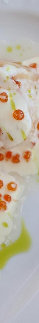 Butter-Seared Scallops with Lemon & Thyme