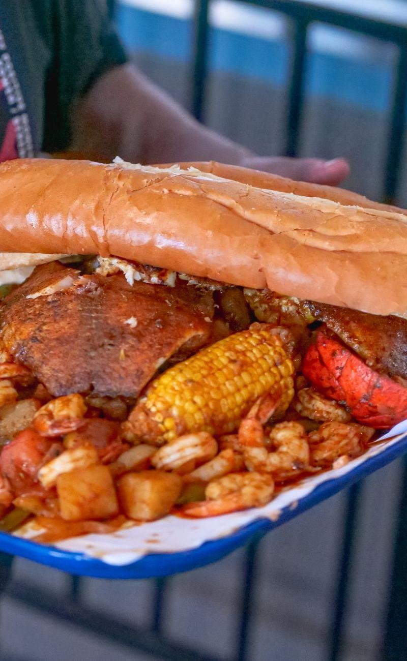 20-Min Cajun Crab Boil with Sausage & Corn