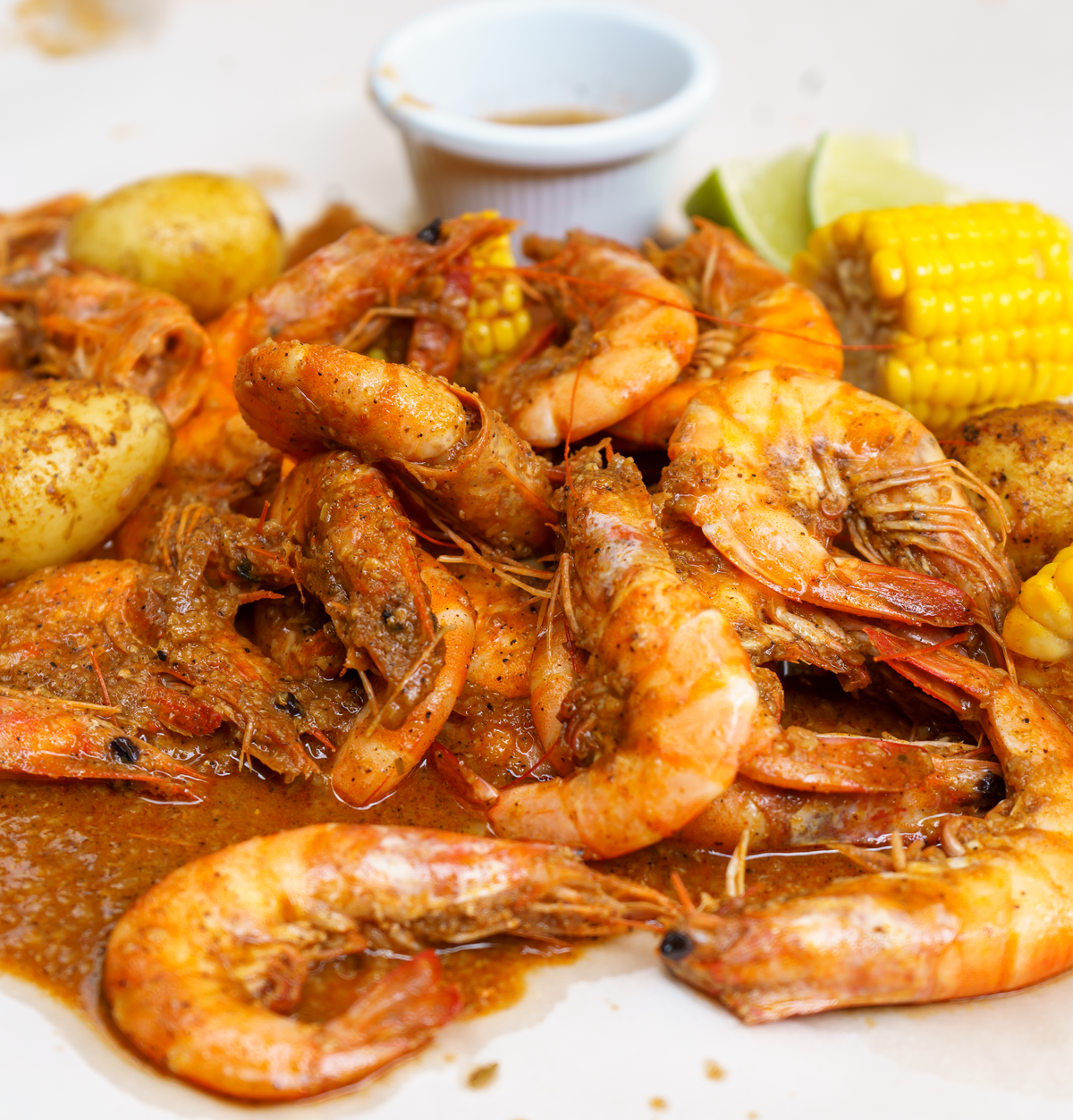 25-Min Cajun Shrimp Boil with Corn & Potatoes