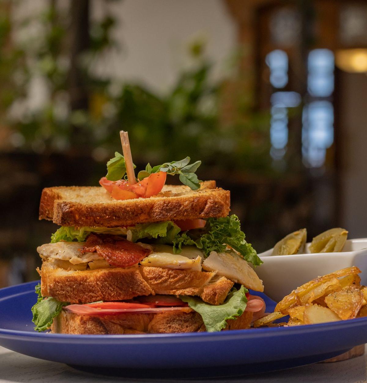 California Club Sandwich