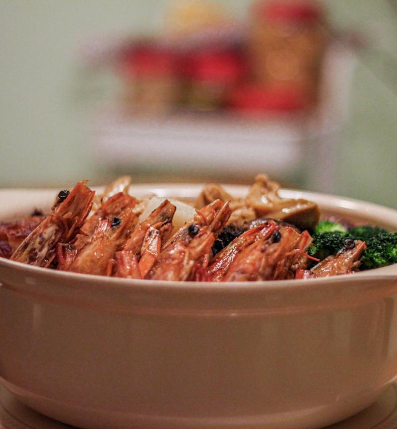 Cantonese Steamed Garlic Prawns