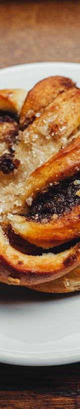 15-Min Cardamom Cinnamon Rolls