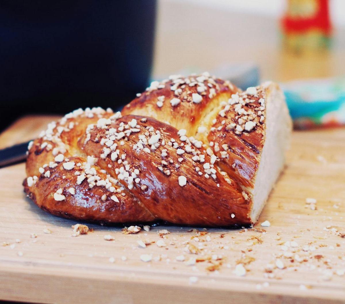 20-Min Cardamom Pulla Braids
