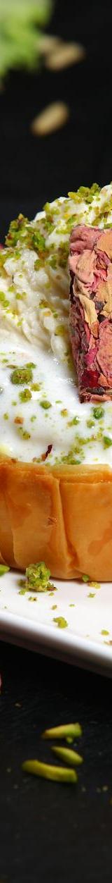 5-Minute Cardamom Yogurt Bowls