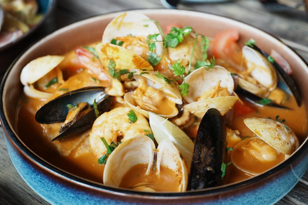 Cazuela de Mariscos Colombiana