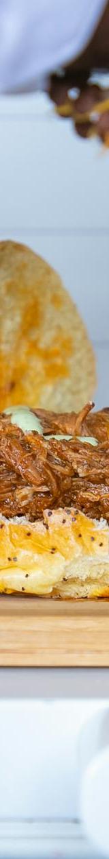 Cemitas Poblanas with Pulled Pork