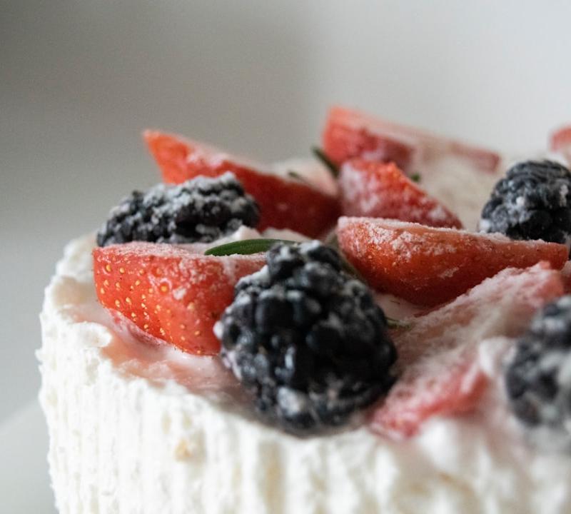 Chantilly Cake