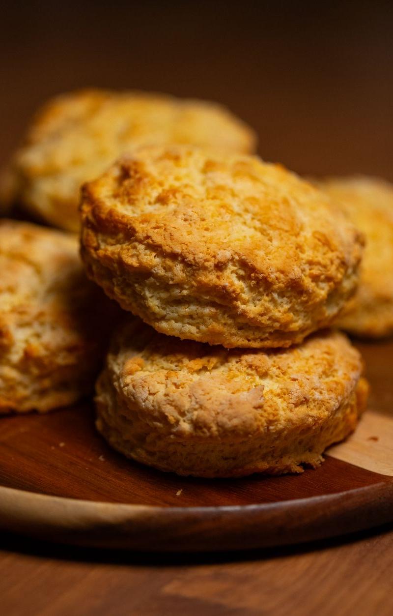 Cheesy Garlic Butter Biscuits