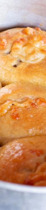 Cheesy Garlic Hawaiian Roll Bread