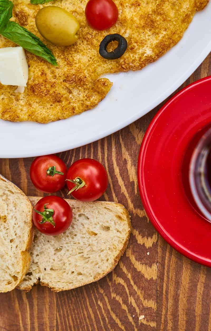Cheesy Herb Omelette with Olive Bread