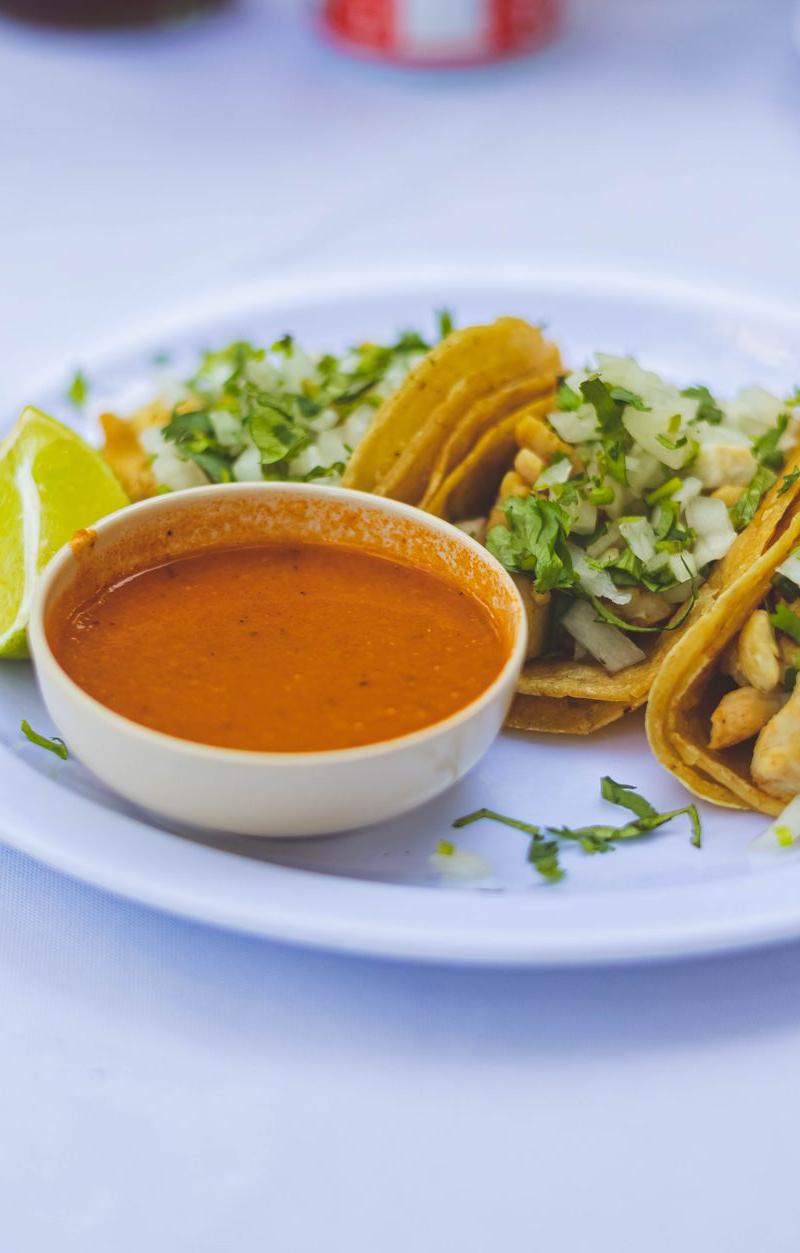 Cheesy Skillet Tacos de Cazuela