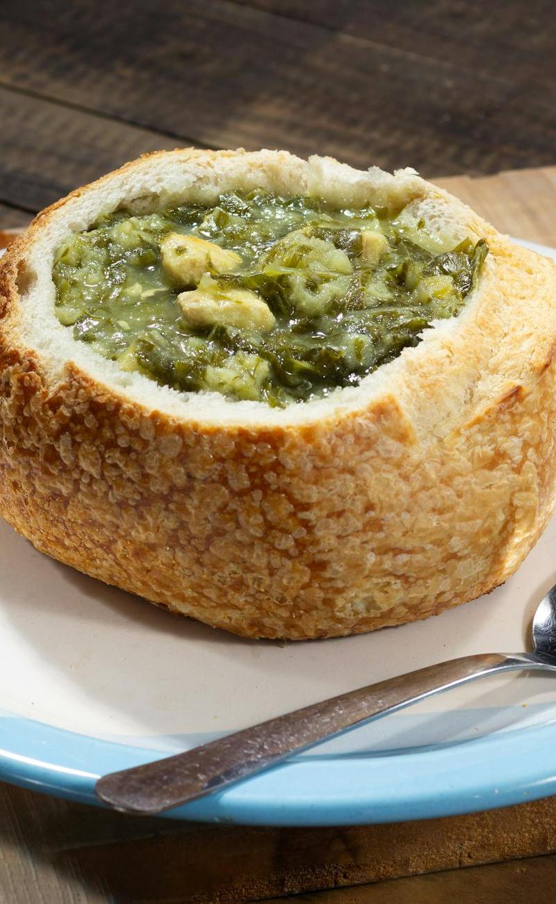 Cheesy Spinach Artichoke Dip