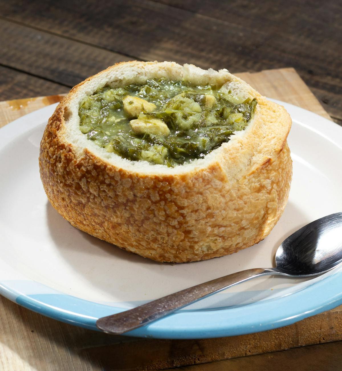 Cheesy Spinach Artichoke Dip
