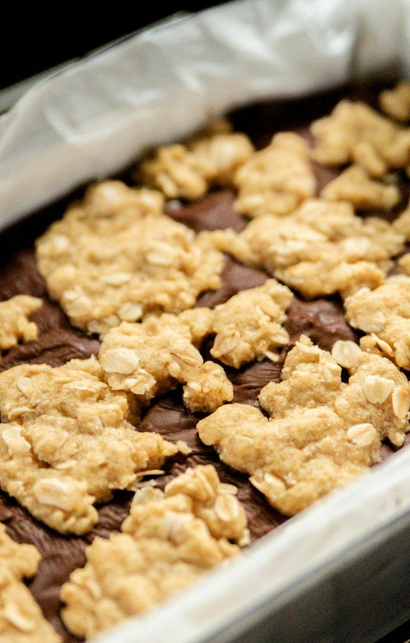 Chewy Oatmeal Honey Bars