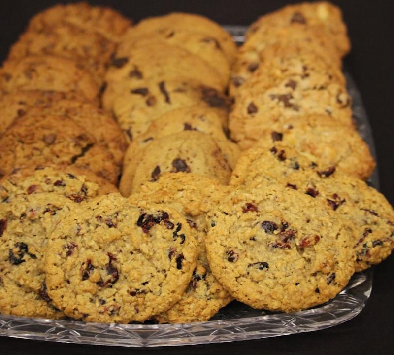 Chewy Oatmeal Raisin Cookies