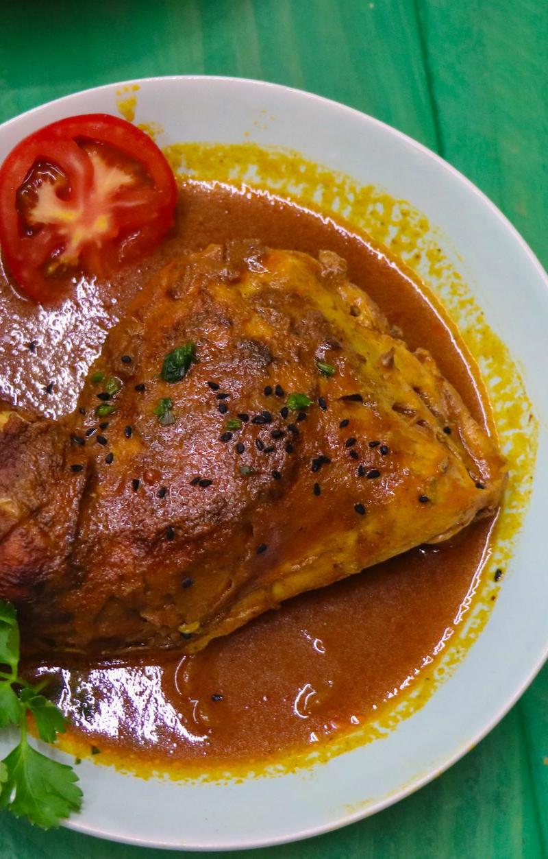 20-Min Chicken Kokkinisto with Tomato Salad