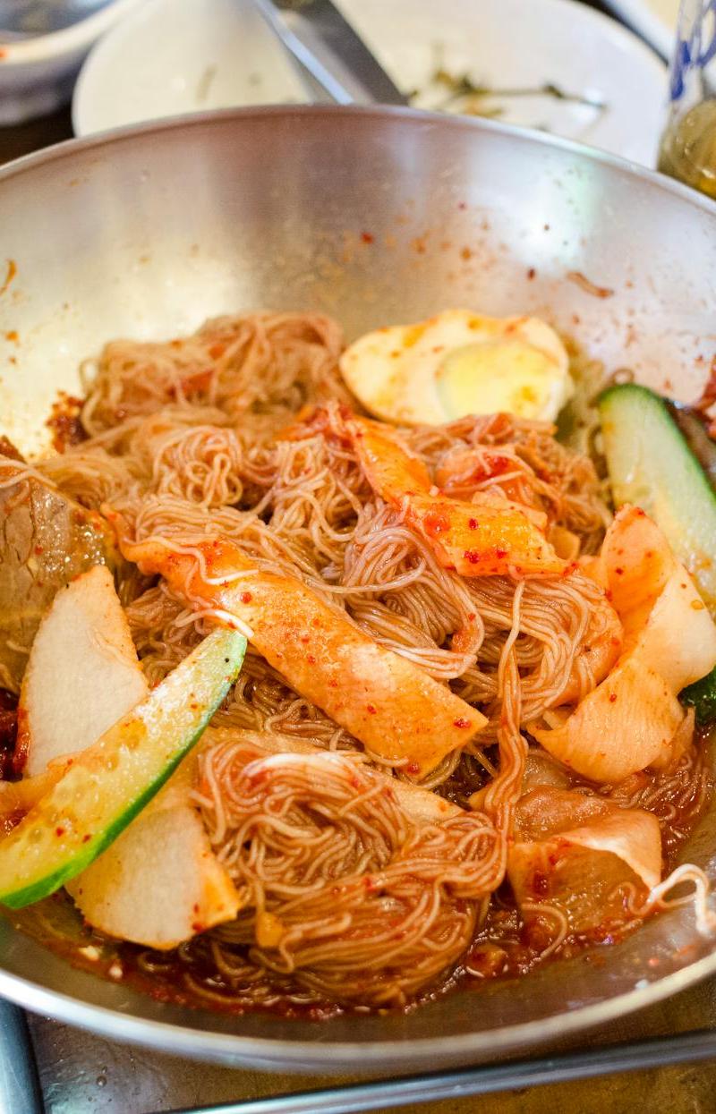 Chili Crisp Guksu Bowl