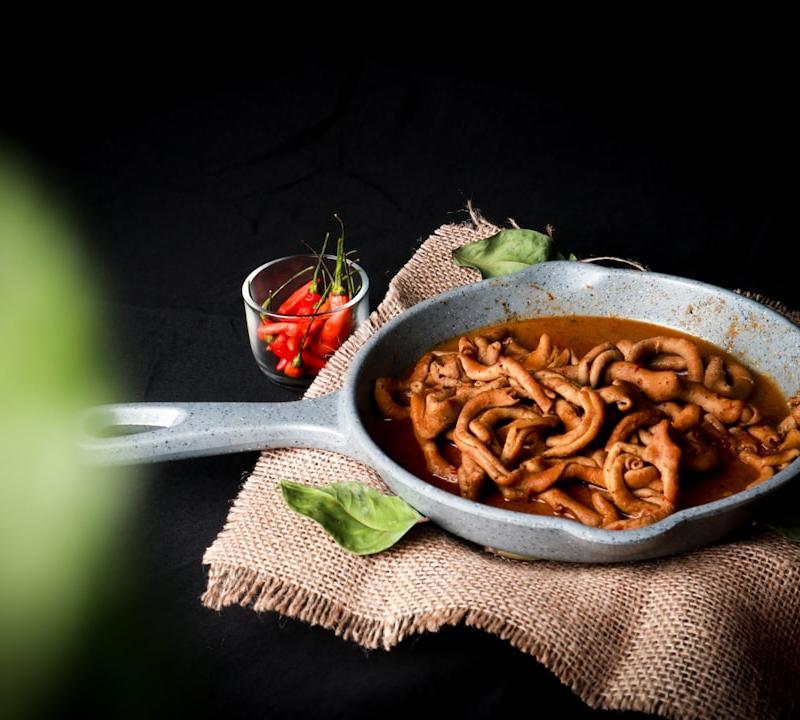 25-Min Chili Tripe Skillet