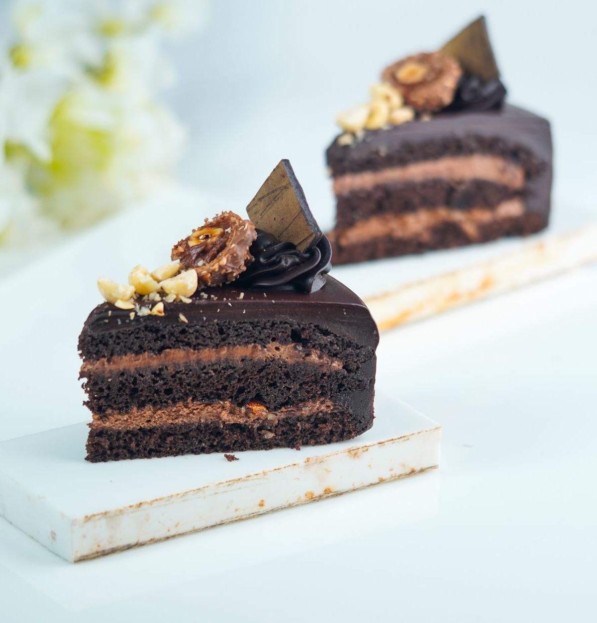 5-Min Chocolate Mousse Layer with Hazelnuts