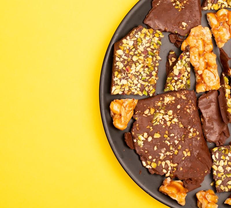 10-Minute Chocolate Pretzel Peanut Bark