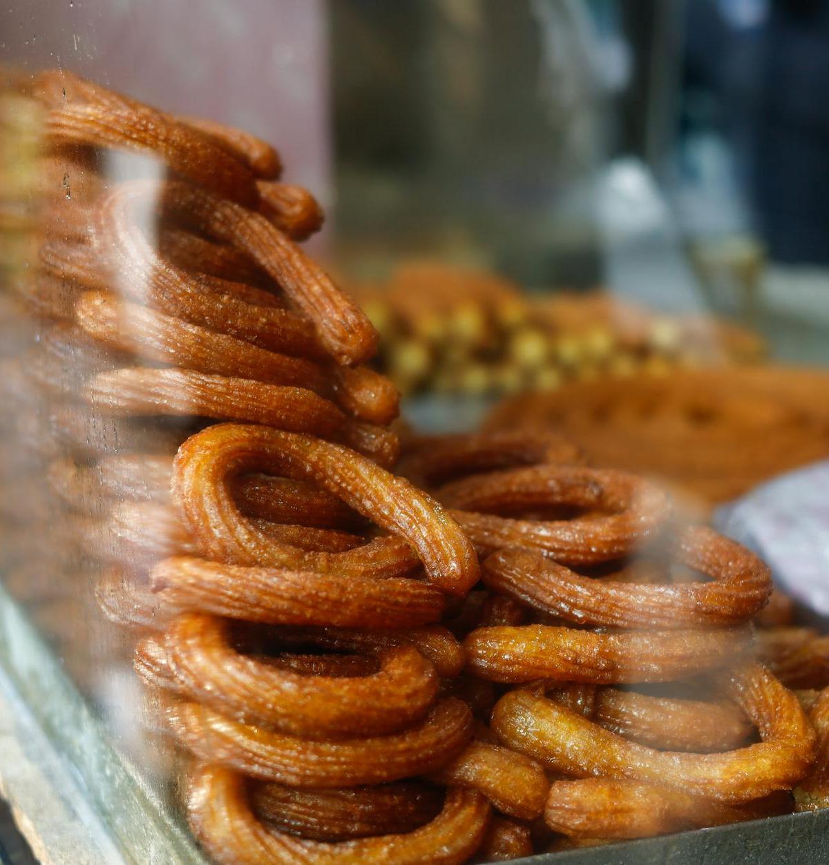 15-Min Cinnamon Sugar Churros & Chocolate Dip