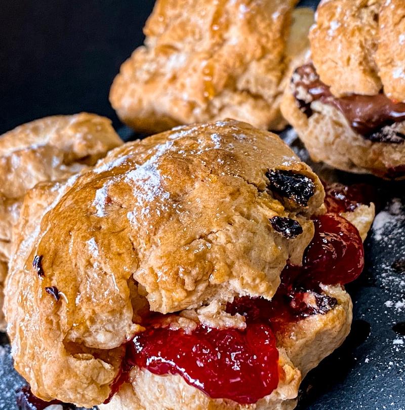 Classic Cream Scones
