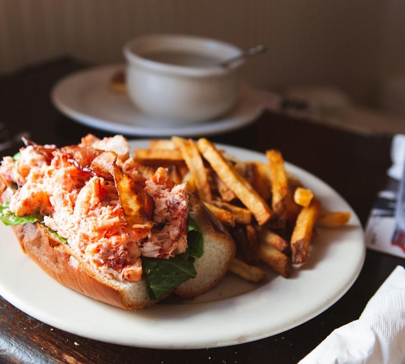 Classic Lobster Roll