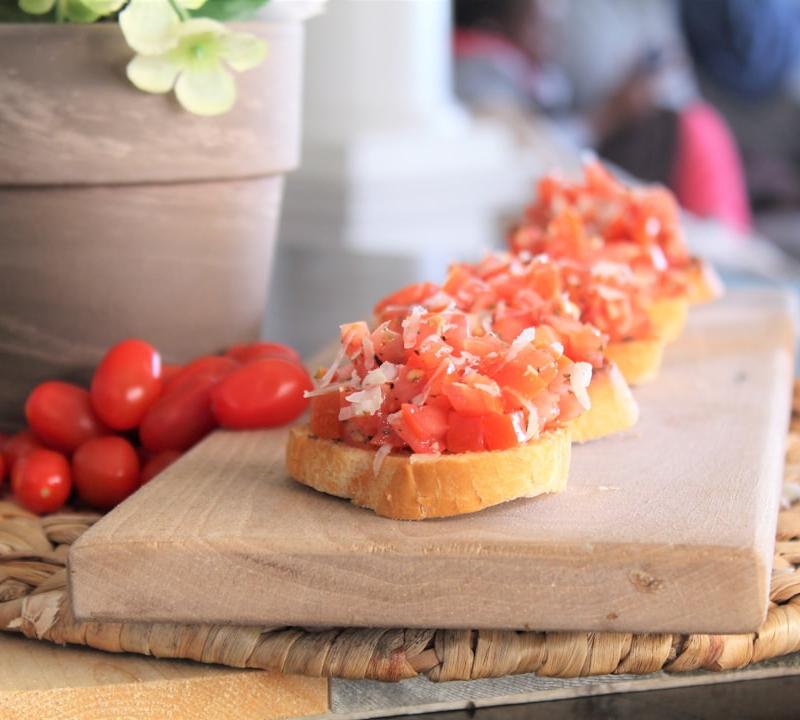 Classic Tomato Bruschetta