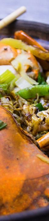 Clay Pot Crispy Rice with Caramelized Chicken