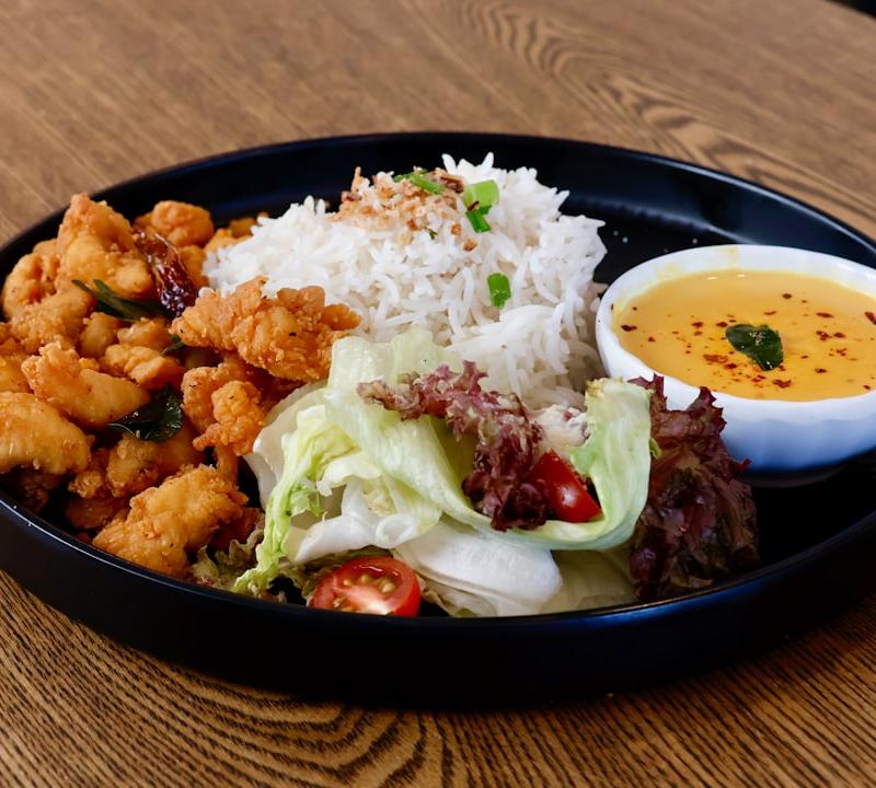 15-Min Coconut Curry Chicken Rice Bowl