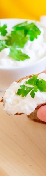 5-Min Cottage Cheese Ranch Dip with Veggies