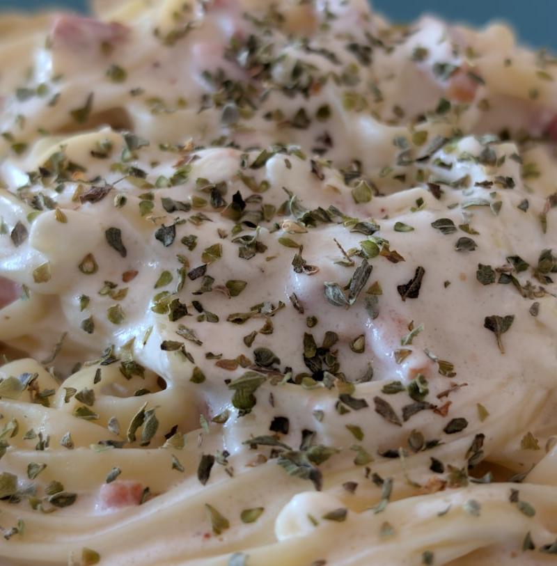 20-Min Creamy Bacon Ranch Pasta