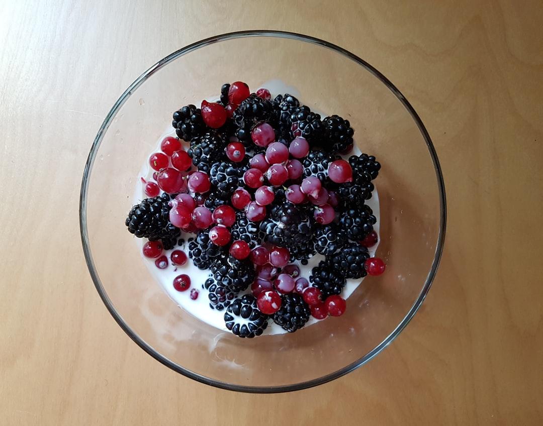 Creamy Berry Chia Overnight Oats