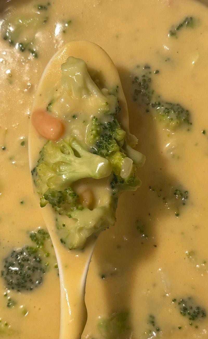 Creamy Broccoli Cheddar Soup