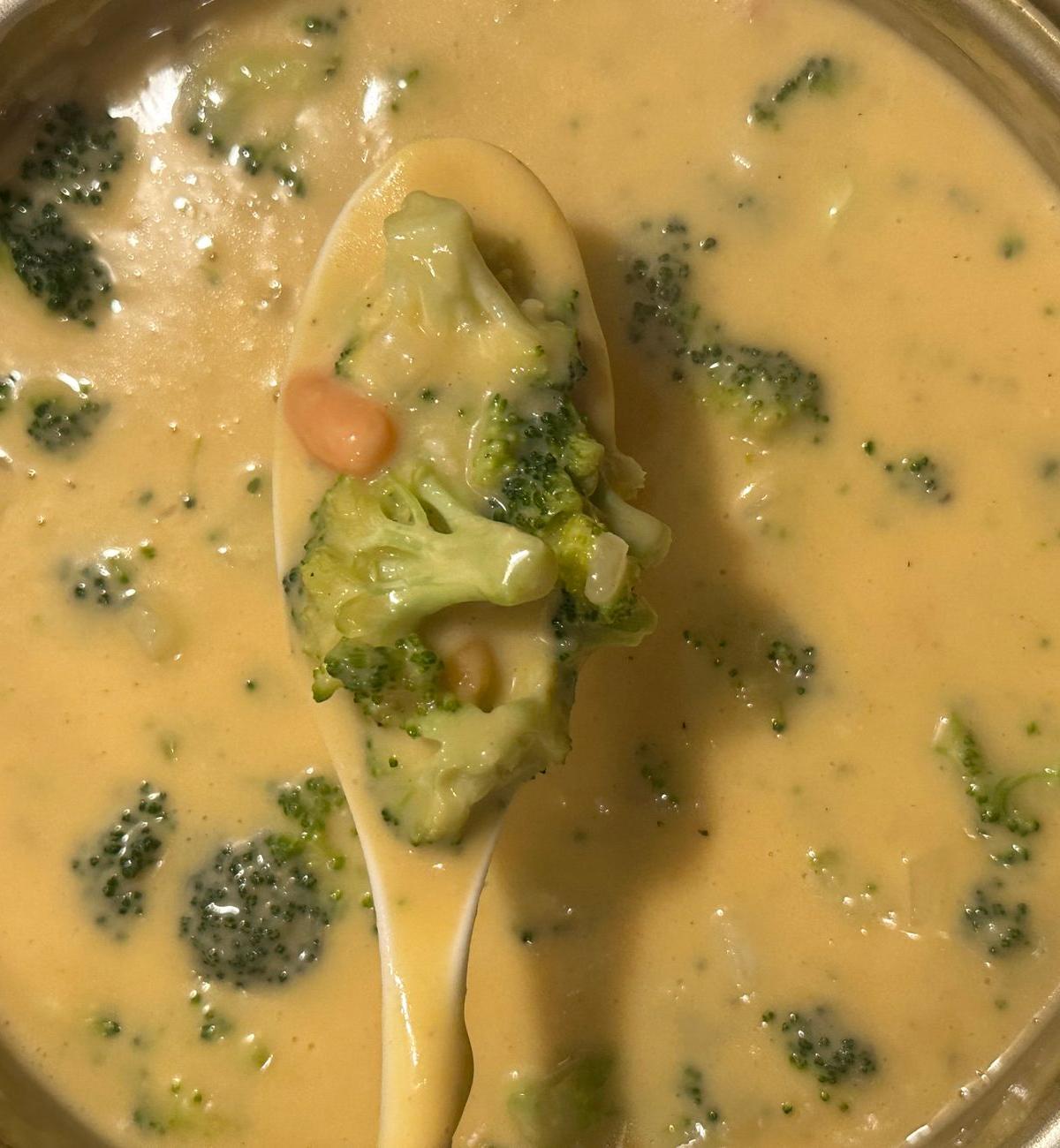 Creamy Broccoli Cheddar Soup