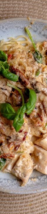 Creamy Chicken Bacon Ranch Pasta