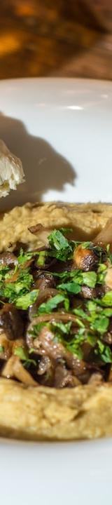 Creamy Hummus with Spiced Lamb