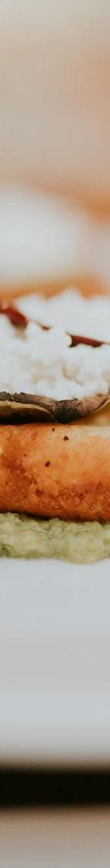 Creamy Kaymak with Crispy Bread