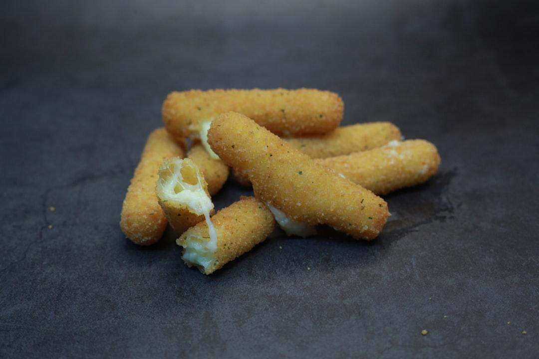Crispy Air Fryer Mozzarella Bites