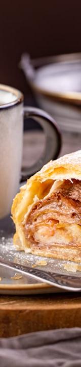 Crispy Apple-Cheese Strudel