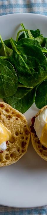 20-Min Crispy Bacon Benedict