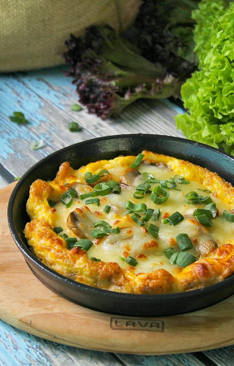 Crispy Bacon & Cheddar Skillet Frittata