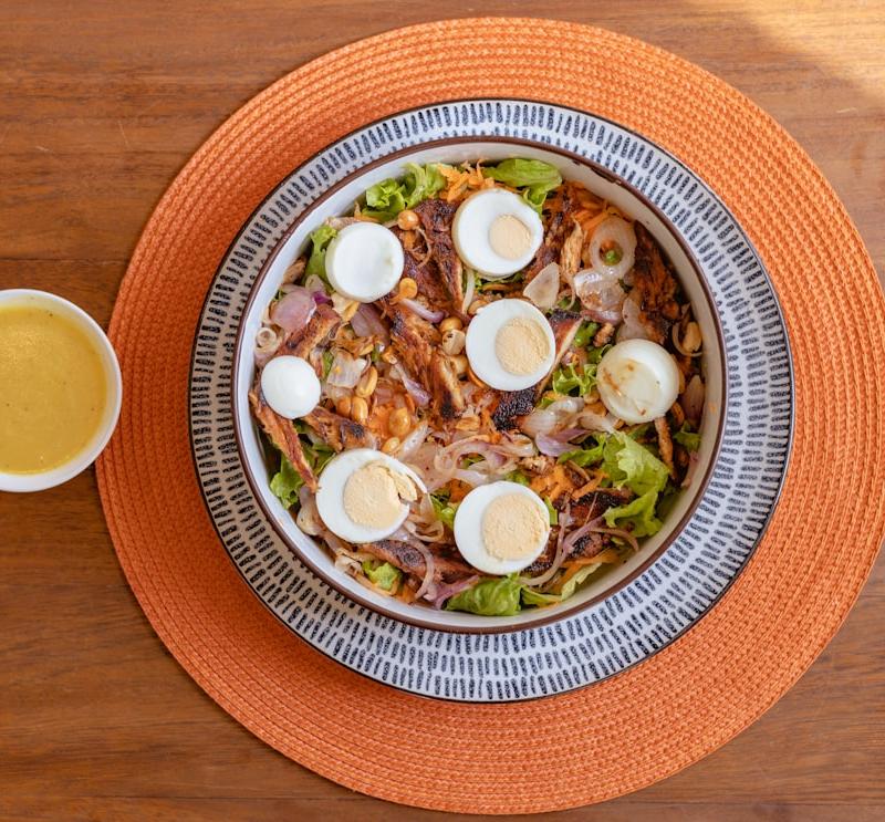 Crispy Bacon & Egg Salad