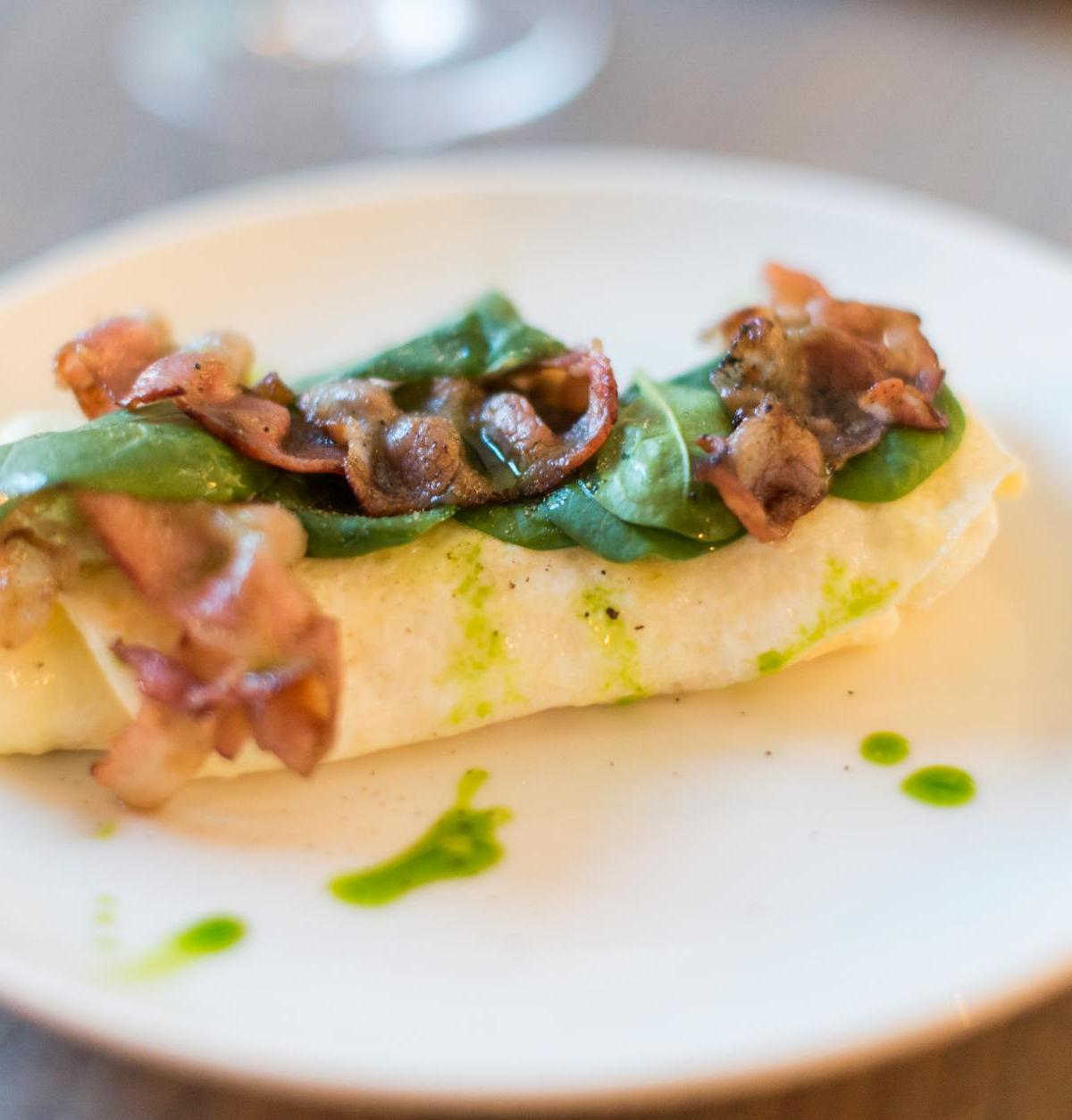 Crispy Bacon & Spinach Egg White Omelette