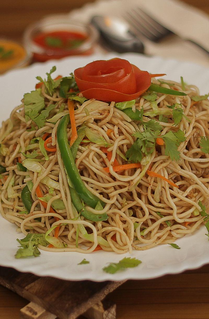 Crispy Beef Chow Mein with Chili Sauce