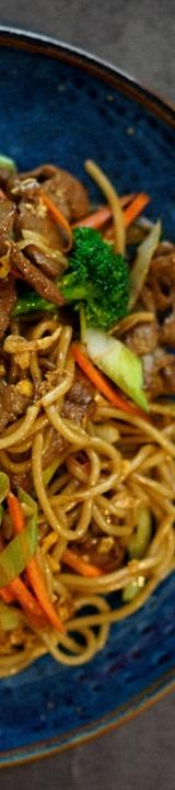 20-Min Crispy Beef Chow Mein