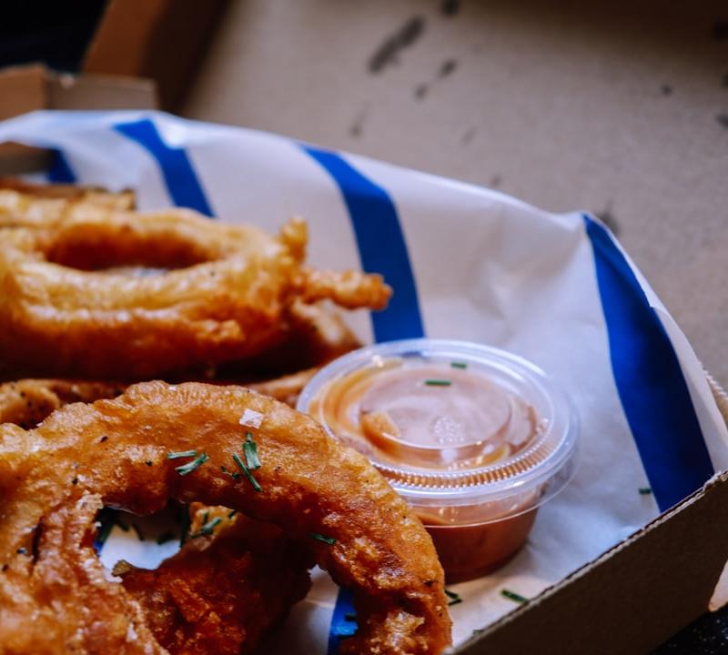 Crispy Calamares with Garlic Aioli