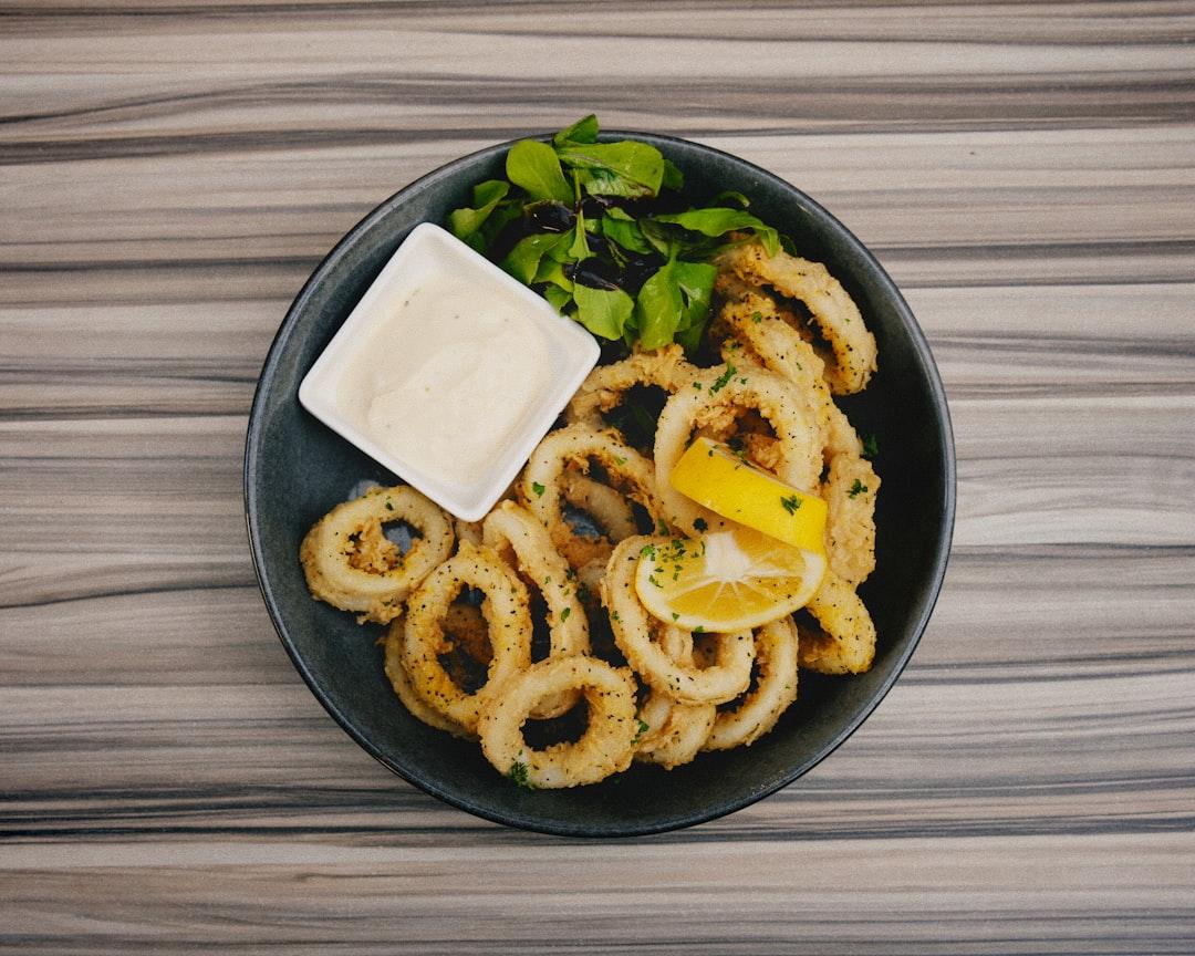 Crispy Calamares with Lemon & Aioli